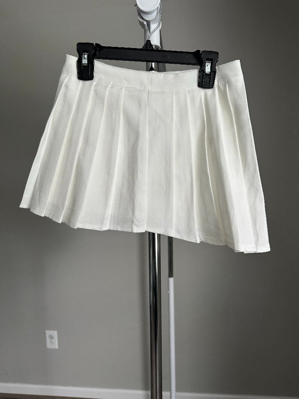 White mini pleated skirt Size XS